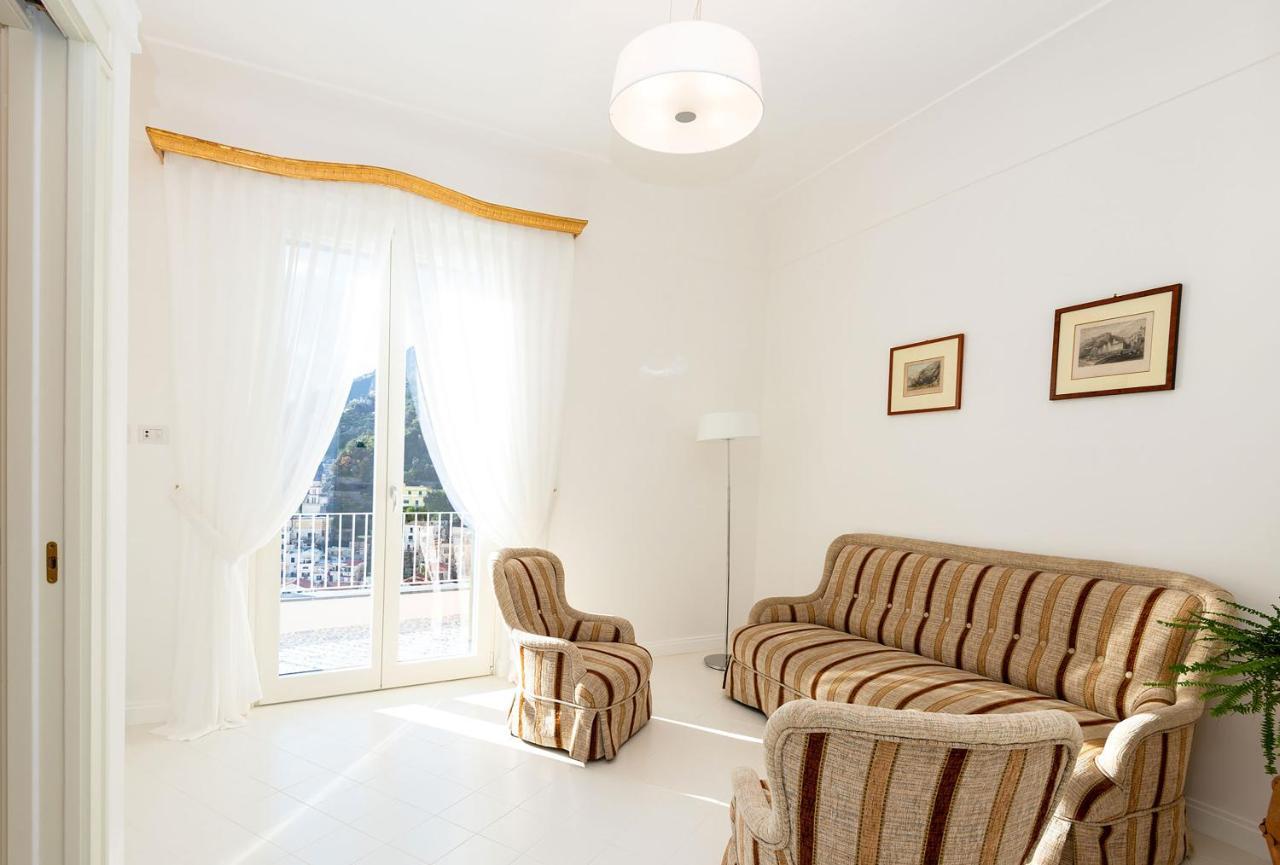 Amore Rentals - Palazzo Della Storia Amalfi Exteriér fotografie