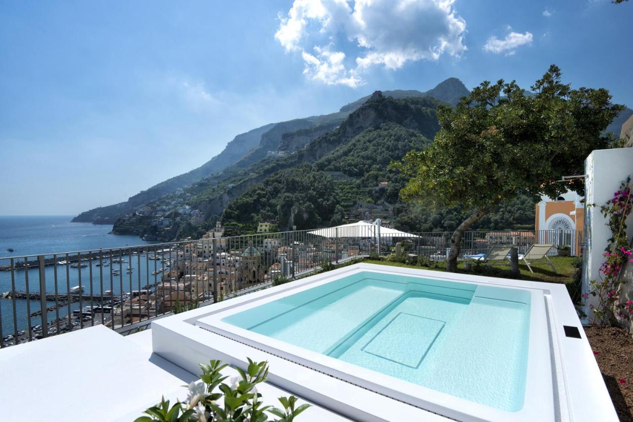 Amore Rentals - Palazzo Della Storia Amalfi Exteriér fotografie