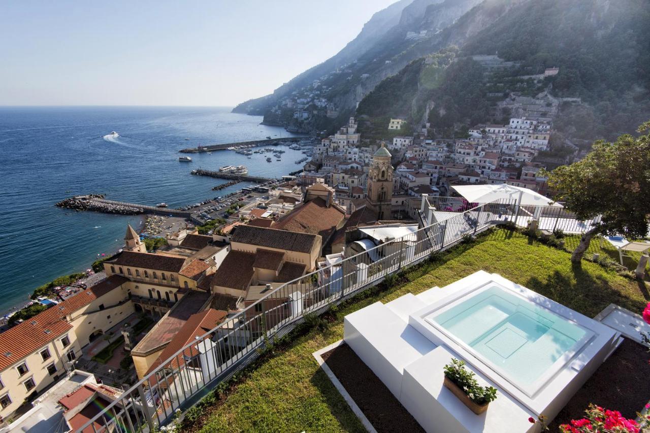 Amore Rentals - Palazzo Della Storia Amalfi Exteriér fotografie
