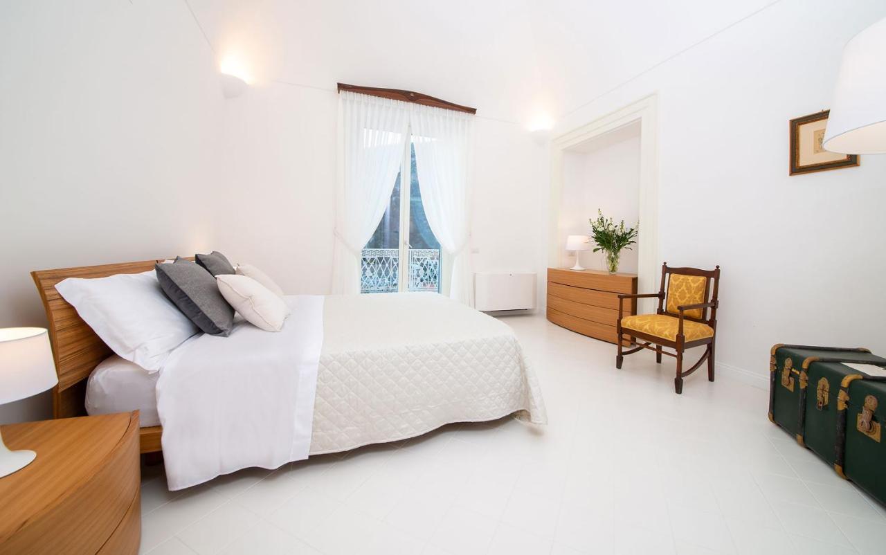 Amore Rentals - Palazzo Della Storia Amalfi Exteriér fotografie