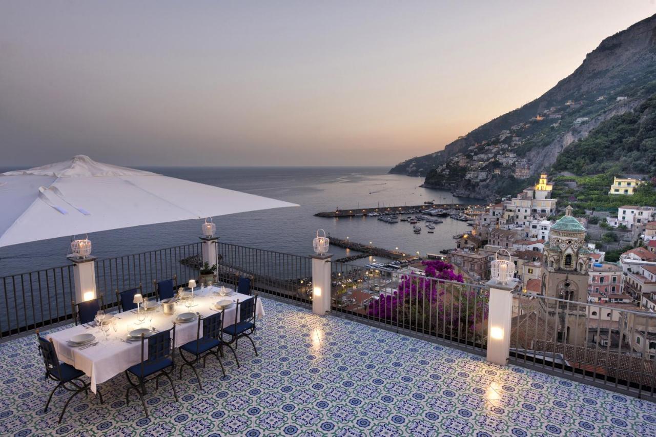 Amore Rentals - Palazzo Della Storia Amalfi Exteriér fotografie