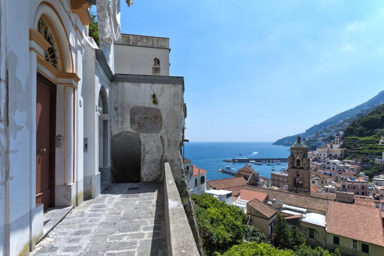 Amore Rentals - Palazzo Della Storia Amalfi Exteriér fotografie